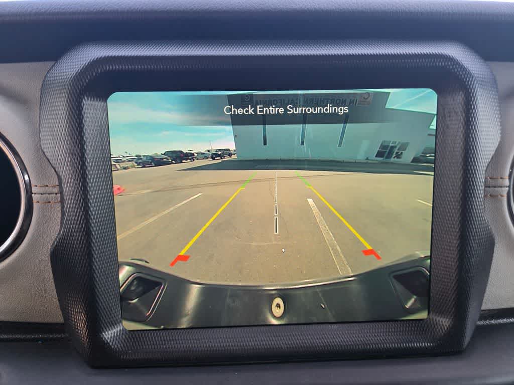 Thumbnail: 2023 Jeep Gladiator - 11