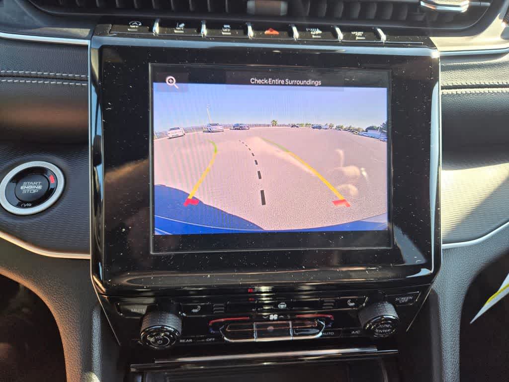 Thumbnail: 2025 Jeep Grand Cherokee - 18