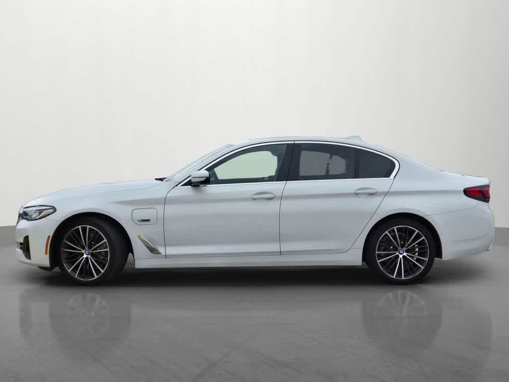 Thumbnail: 2022 BMW 5 Series - 3