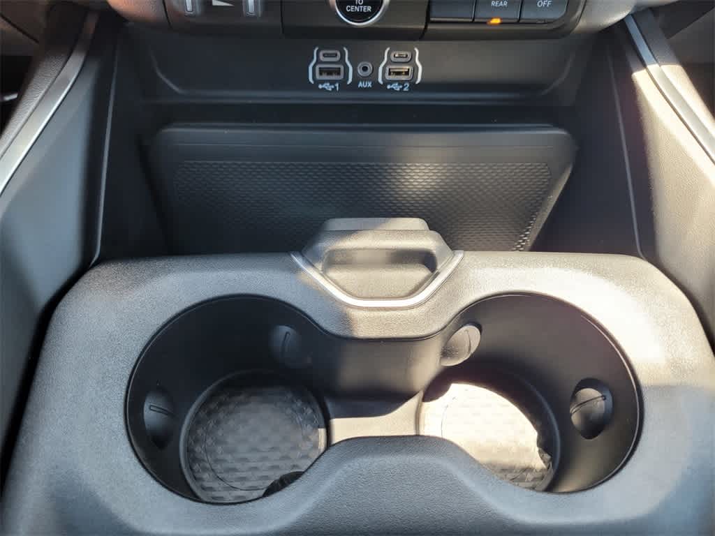 Thumbnail: 2025 RAM 1500 - 18