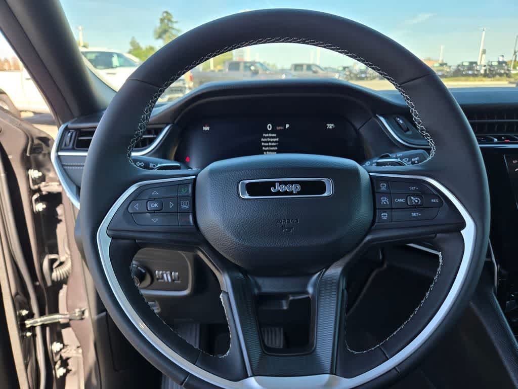 Thumbnail: 2025 Jeep Grand Cherokee - 22