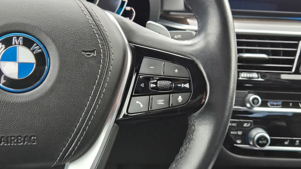 Thumbnail: 2022 BMW 5 Series - 11