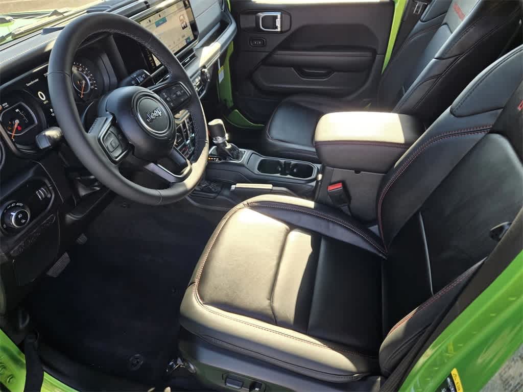 Thumbnail: 2025 Jeep Gladiator - 15