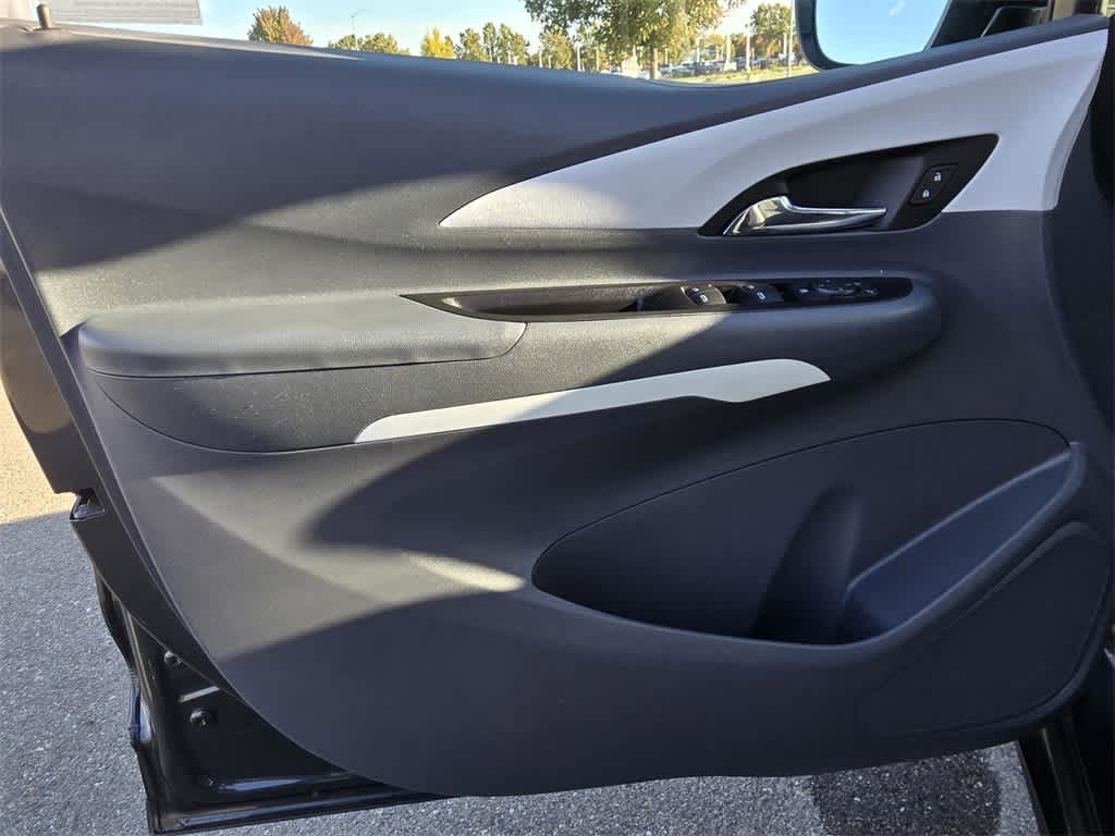 Thumbnail: 2020 Chevrolet Bolt EV - 13