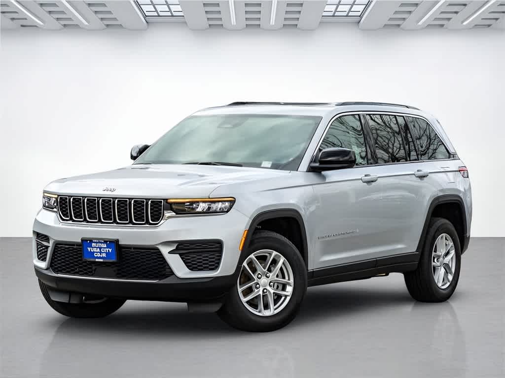 2024 Jeep Grand Cherokee Laredo X photo 2