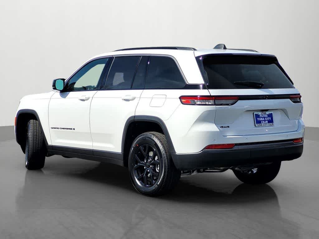 Thumbnail: 2026 Jeep Grand Cherokee - 4