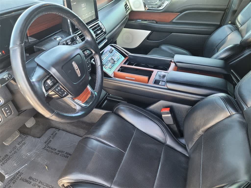 Thumbnail: 2021 Lincoln Navigator L - 12