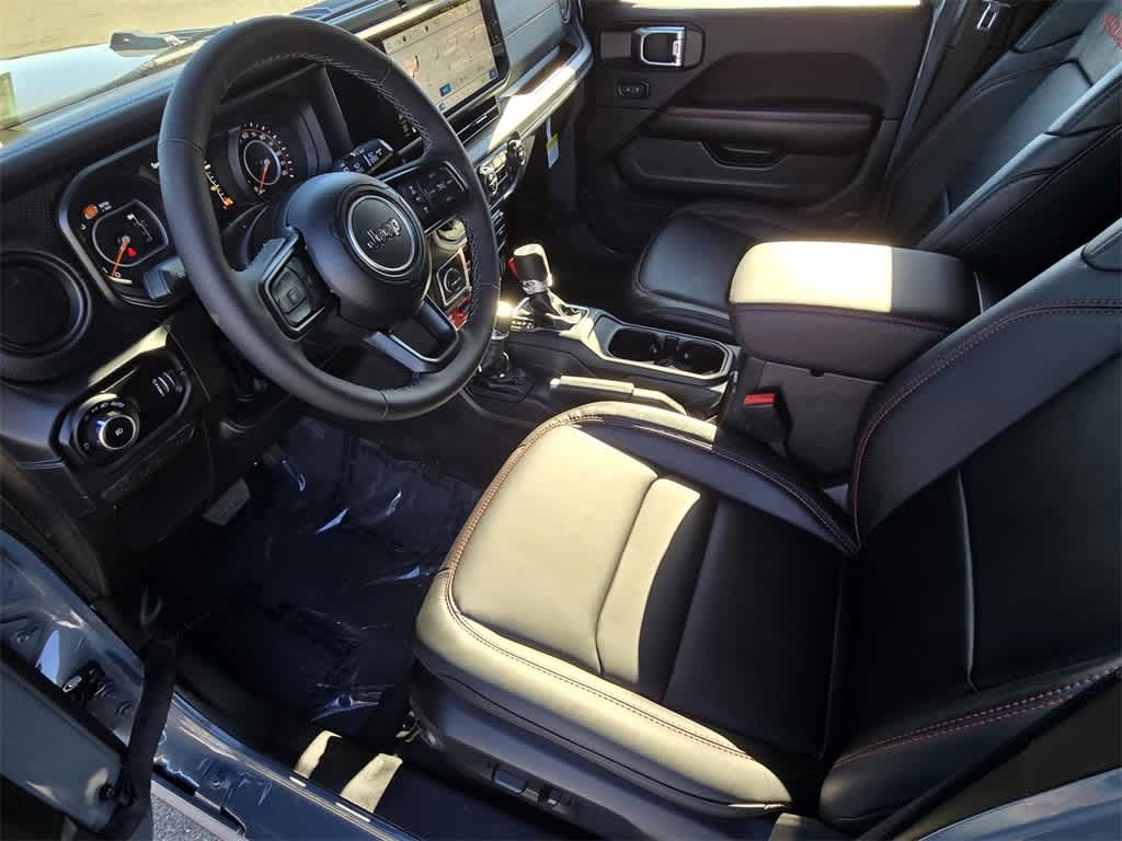 Thumbnail: 2026 Jeep Wrangler - 14