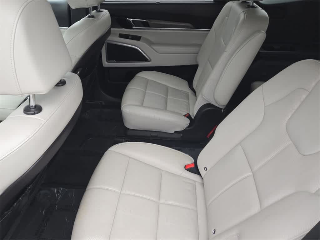 Thumbnail: 2022 Kia Telluride - 14