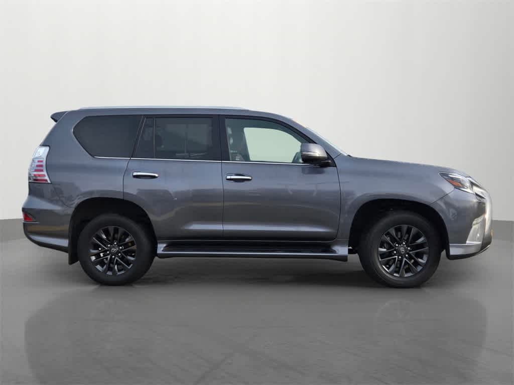 Thumbnail: 2023 Lexus GX - 7