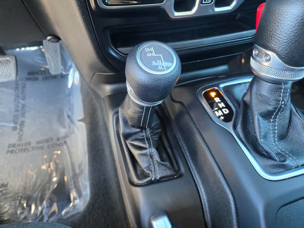 Thumbnail: 2024 Jeep Wrangler - 22