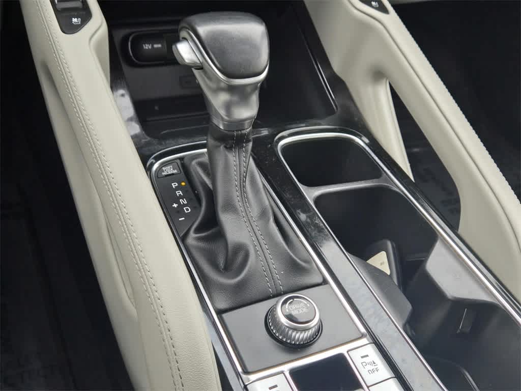 Thumbnail: 2022 Kia Telluride - 18