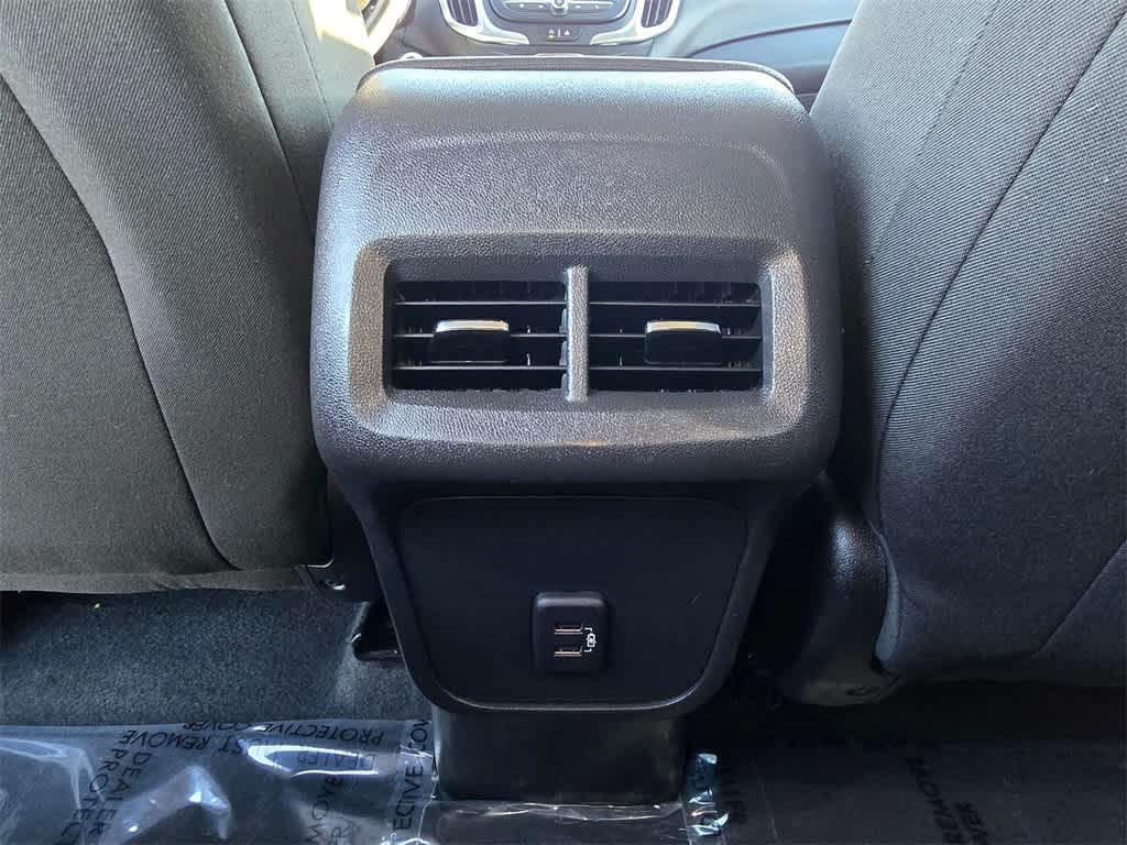 Thumbnail: 2023 Chevrolet Equinox - 9