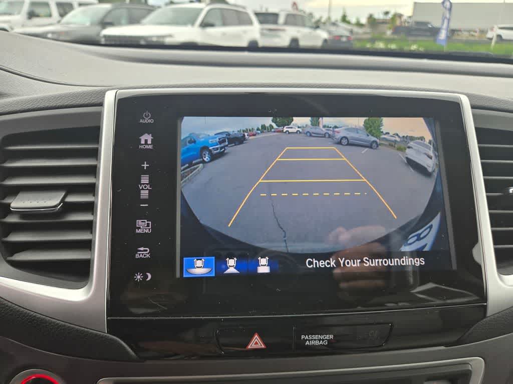 Thumbnail: 2017 Honda Pilot - 11