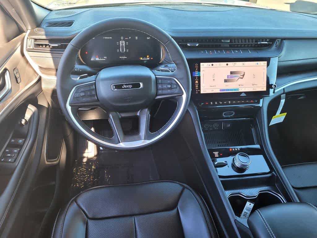 Thumbnail: 2026 Jeep Grand Cherokee - 13