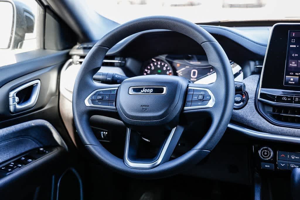 Thumbnail: 2025 Jeep Compass - 15