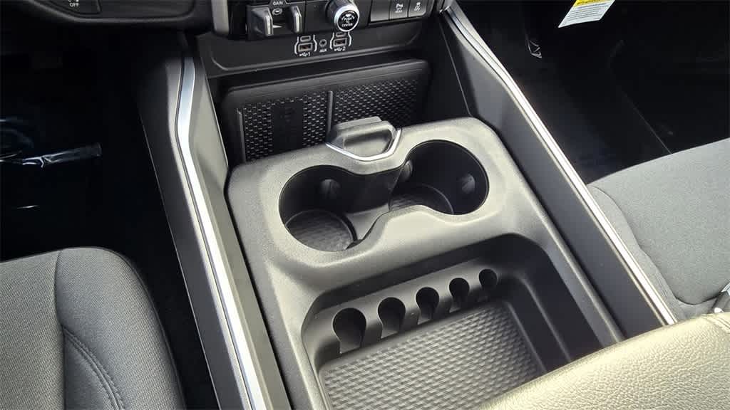 Thumbnail: 2026 RAM 1500 - 17