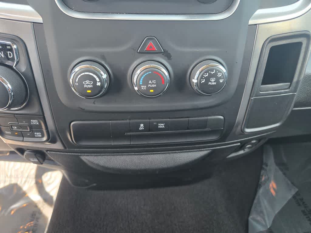 Thumbnail: 2024 RAM 1500 Classic - 15