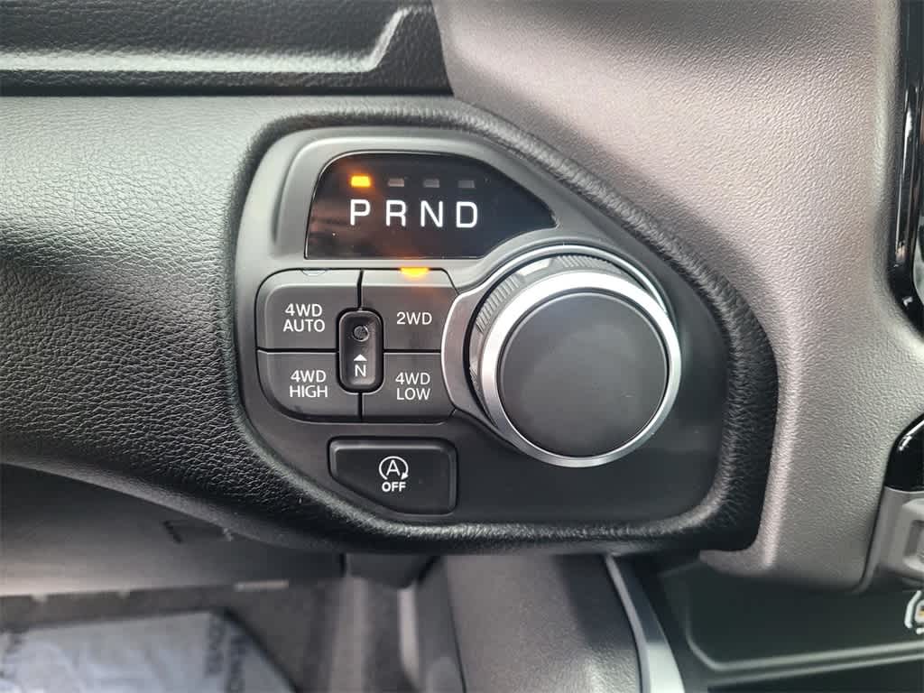 Thumbnail: 2026 RAM 1500 - 18