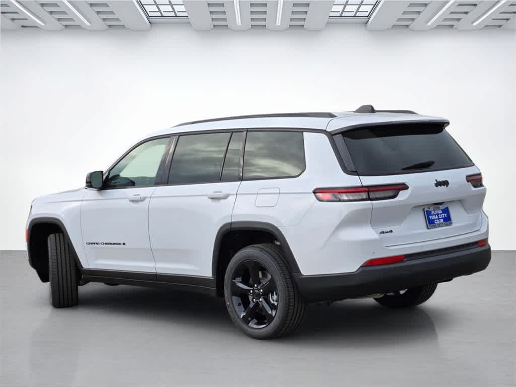 Thumbnail: 2025 Jeep Grand Cherokee - 4