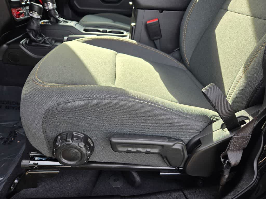 Thumbnail: 2026 Jeep Wrangler - 13