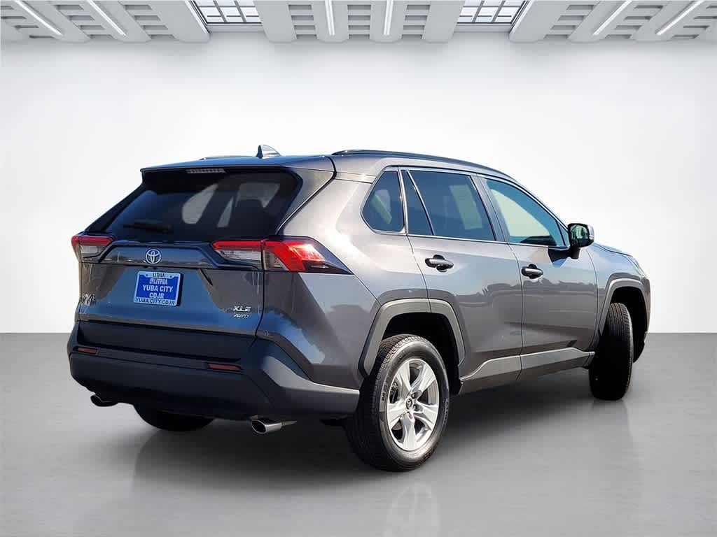 Thumbnail: 2021 Toyota RAV4 - 5