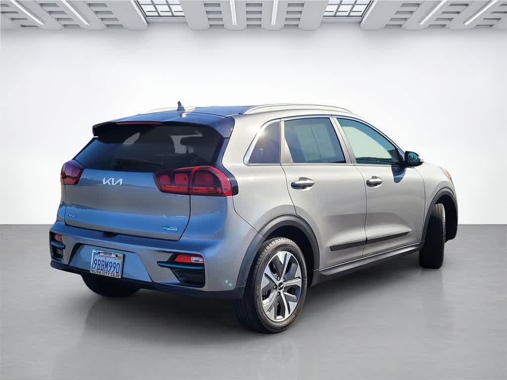 Thumbnail: 2022 Kia Niro - 6