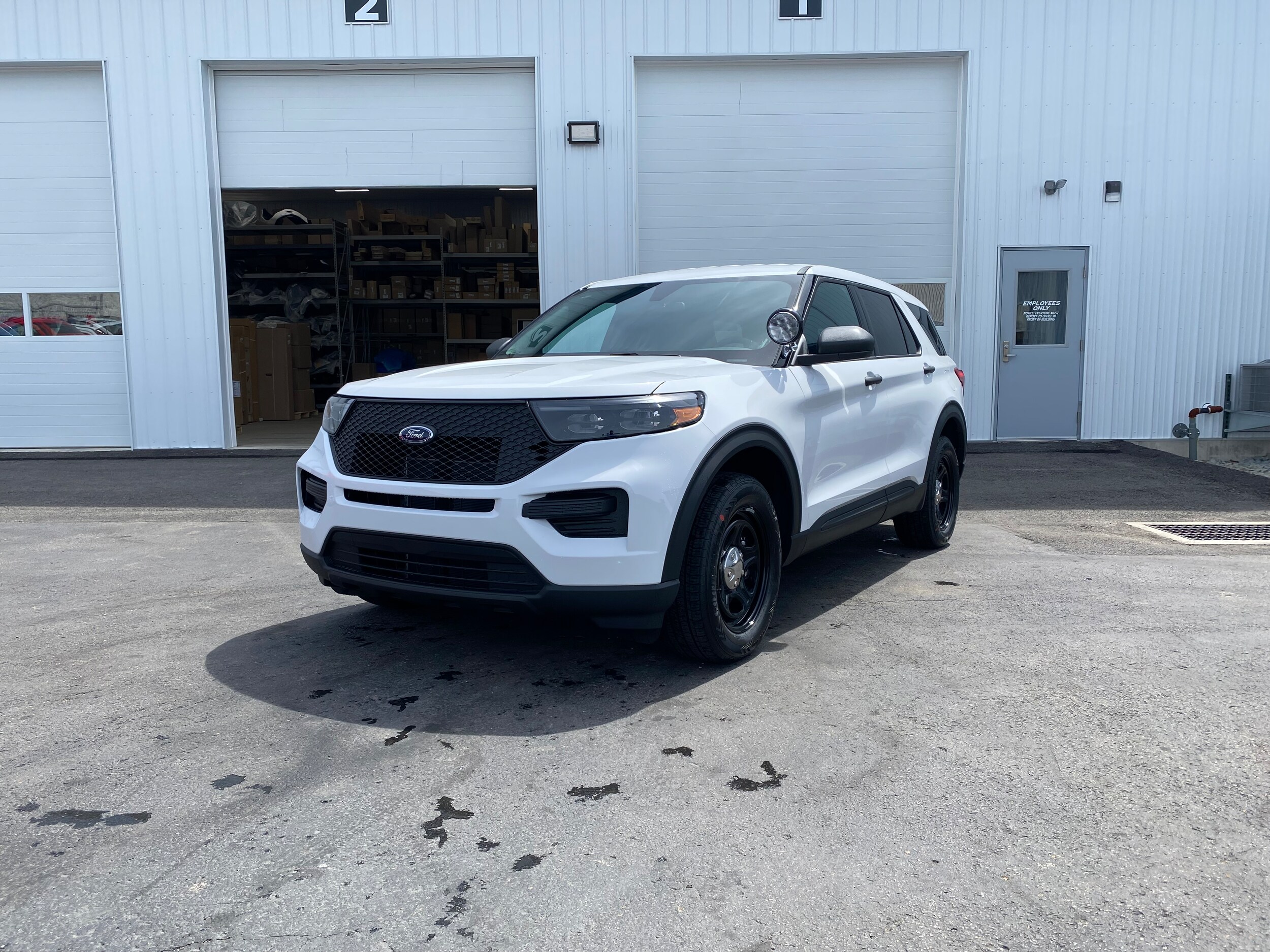 2024 Ford Explorer photo 2