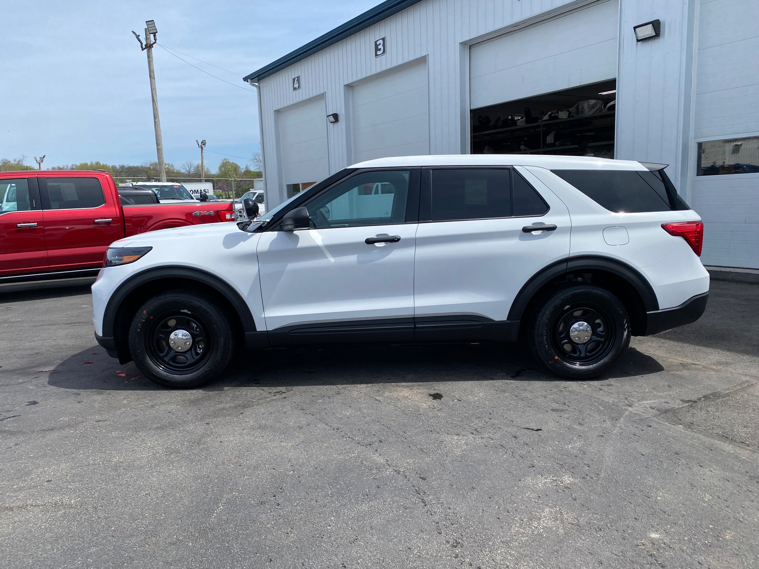 2024 Ford Explorer photo 3