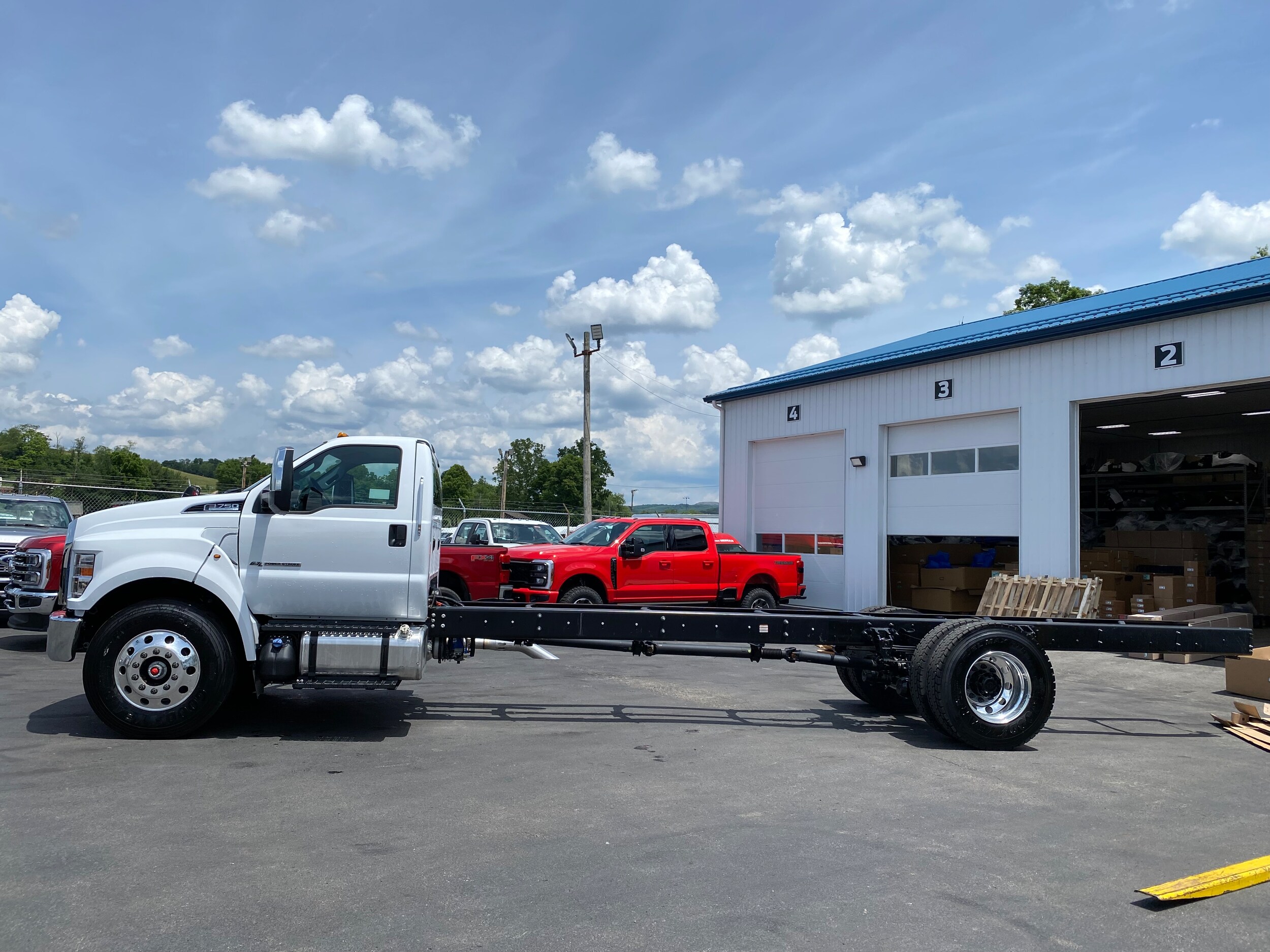2025 Ford F-750 Regular Cab photo 2