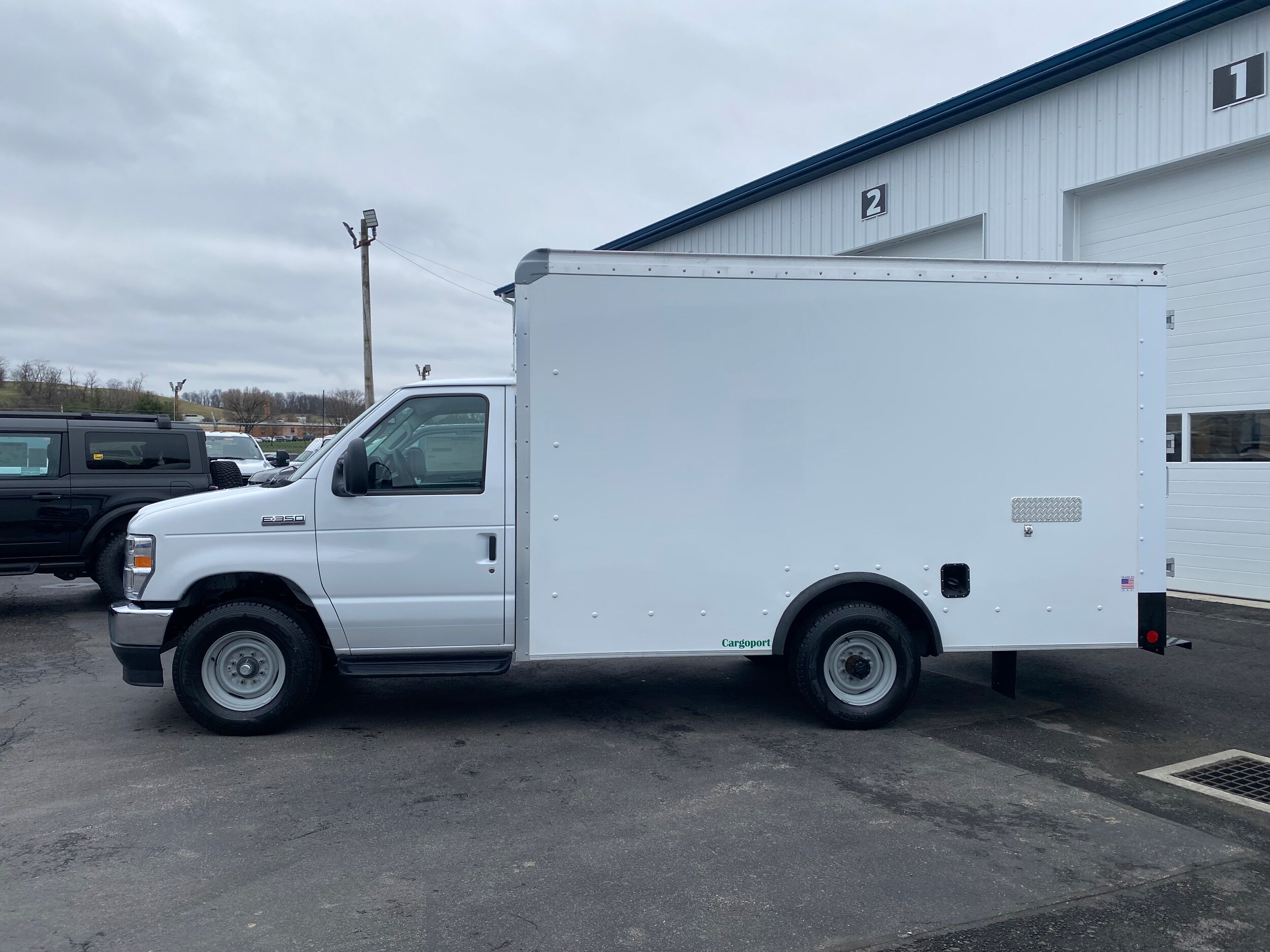 2024 Ford E-350 Base photo 3