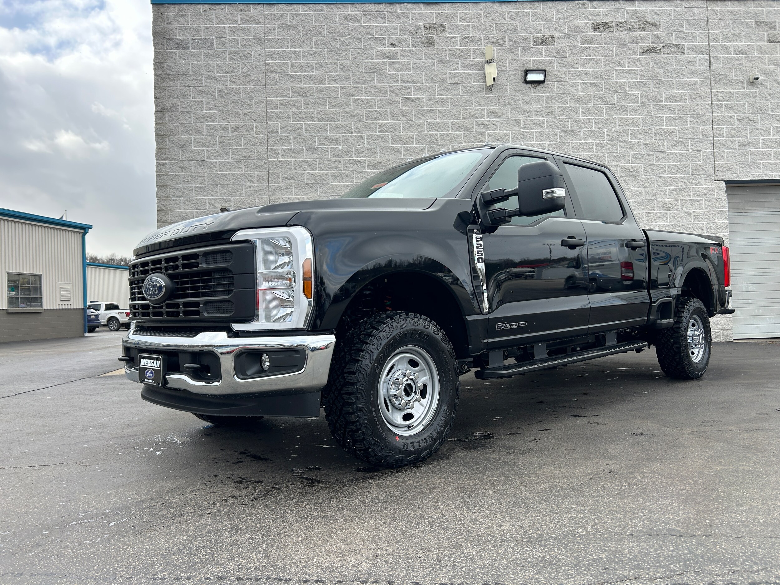 2026 Ford F-250 XL photo 3