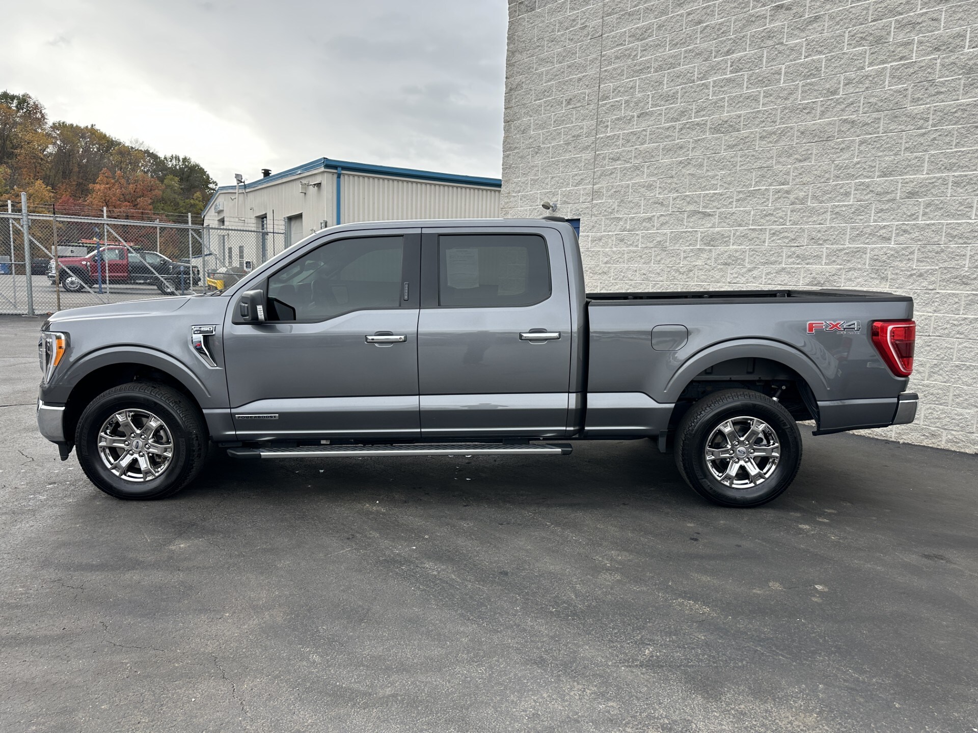 2023 Ford F-150 XLT photo 4