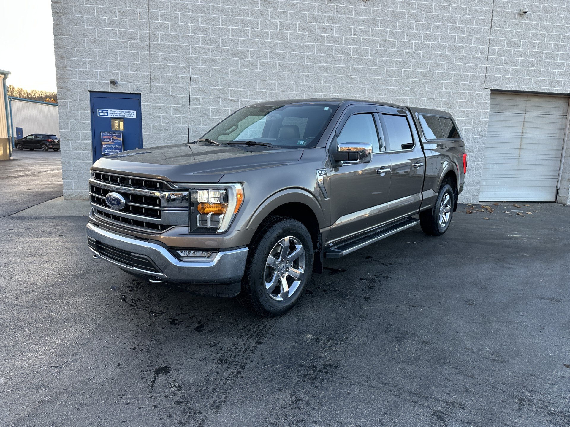 2023 Ford F-150 Lariat photo 2