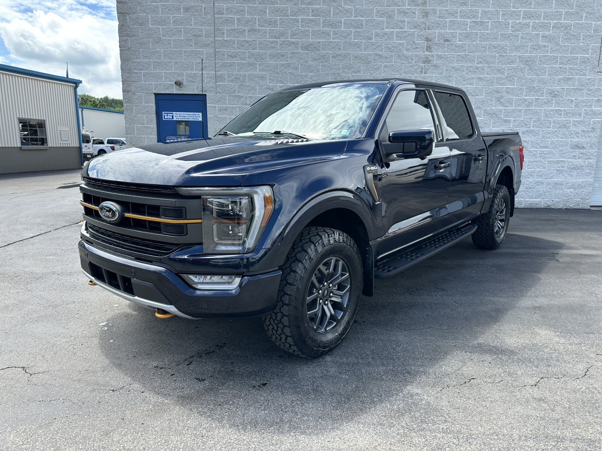 2023 Ford F-150 Tremor 4x4 SuperCrew 5-1/2 Box's photo