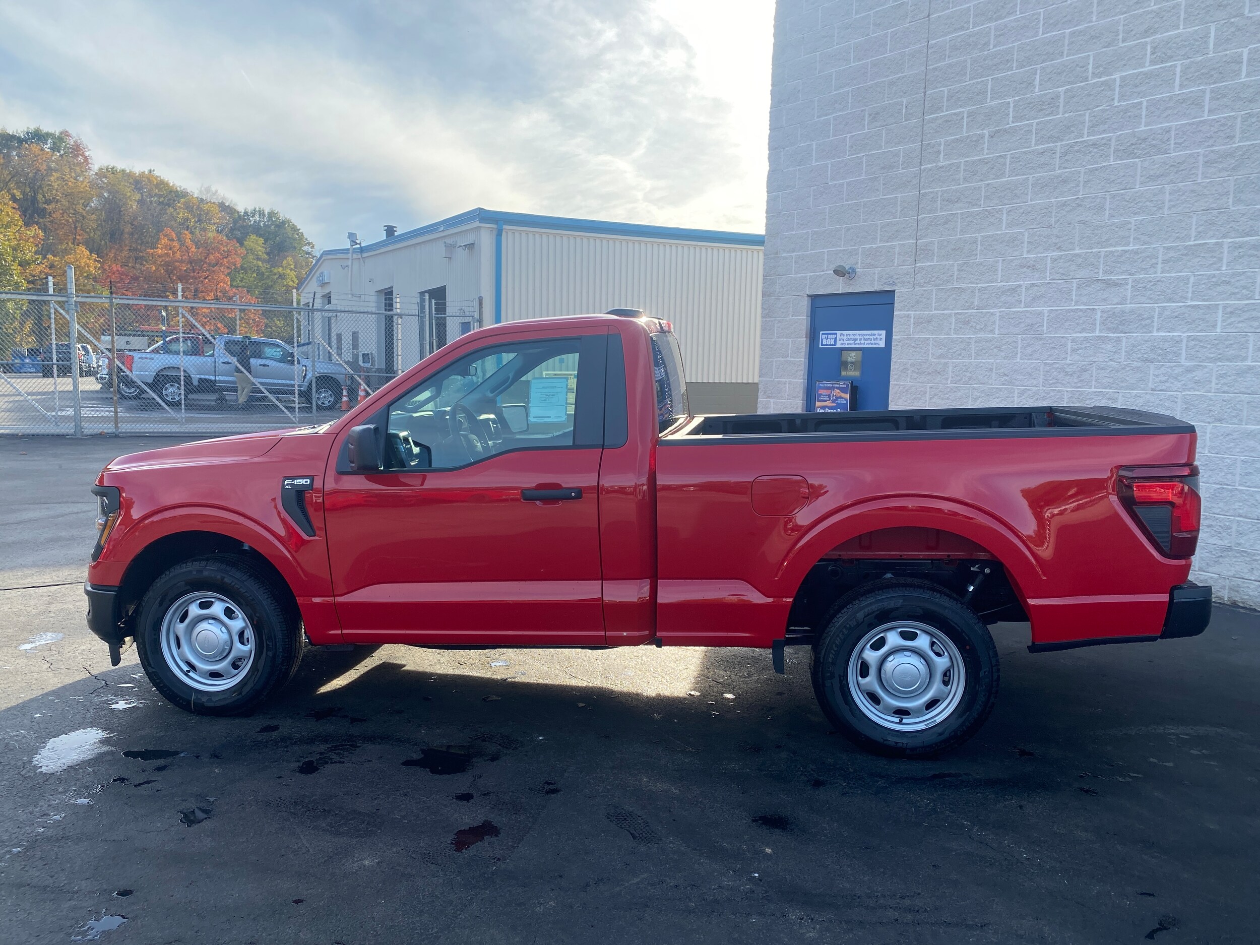 2025 Ford F-150 XL photo 3