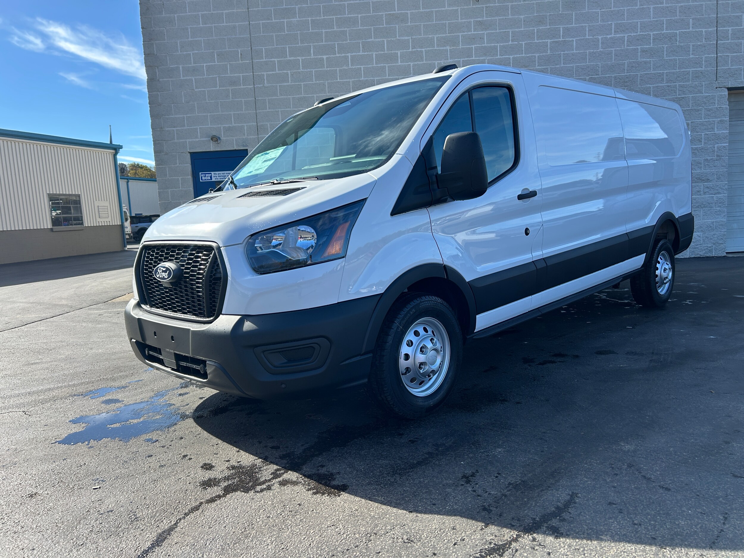2026 Ford Transit Cargo Van photo 3
