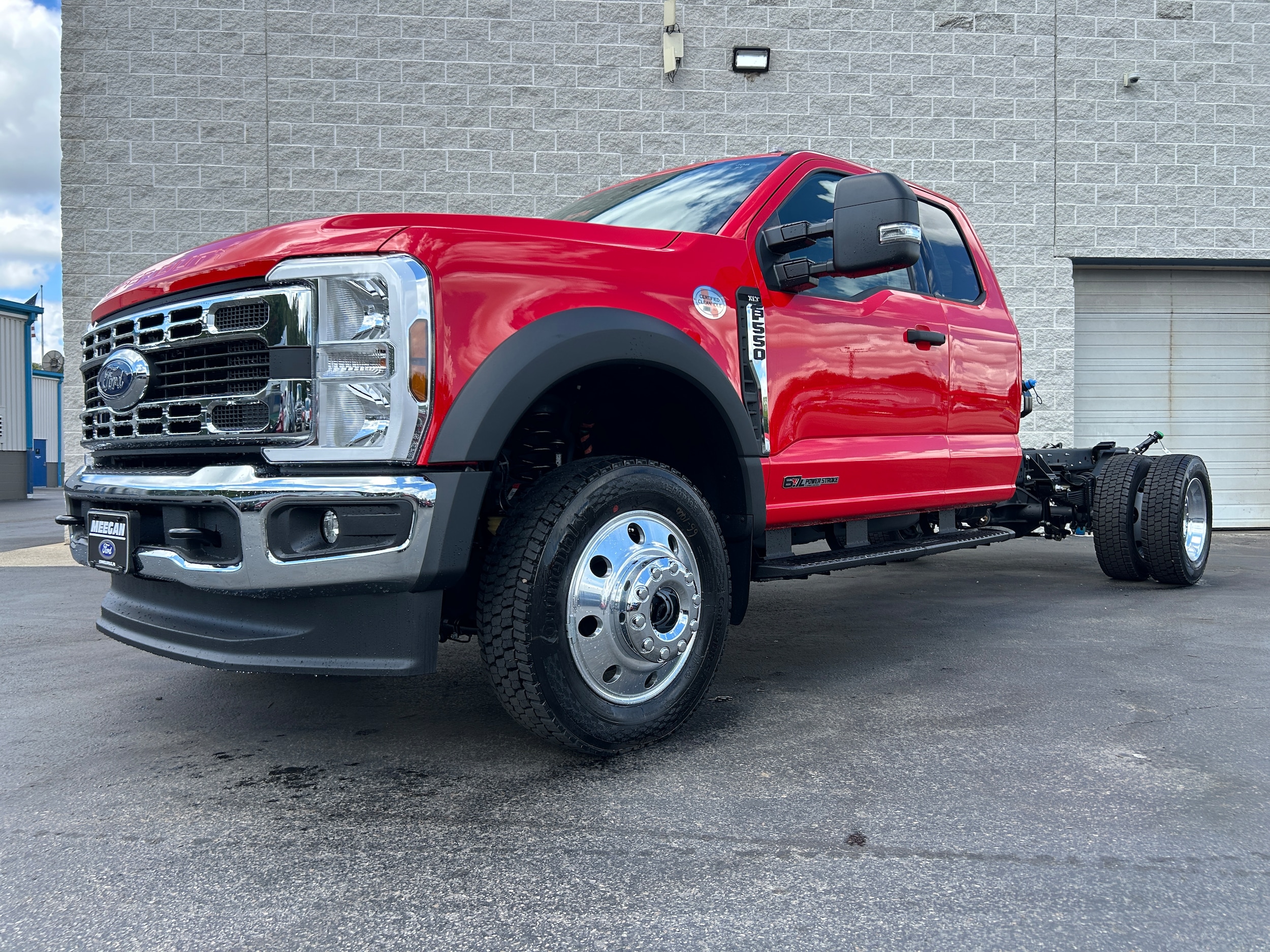 2026 Ford F-550 XLT photo 3