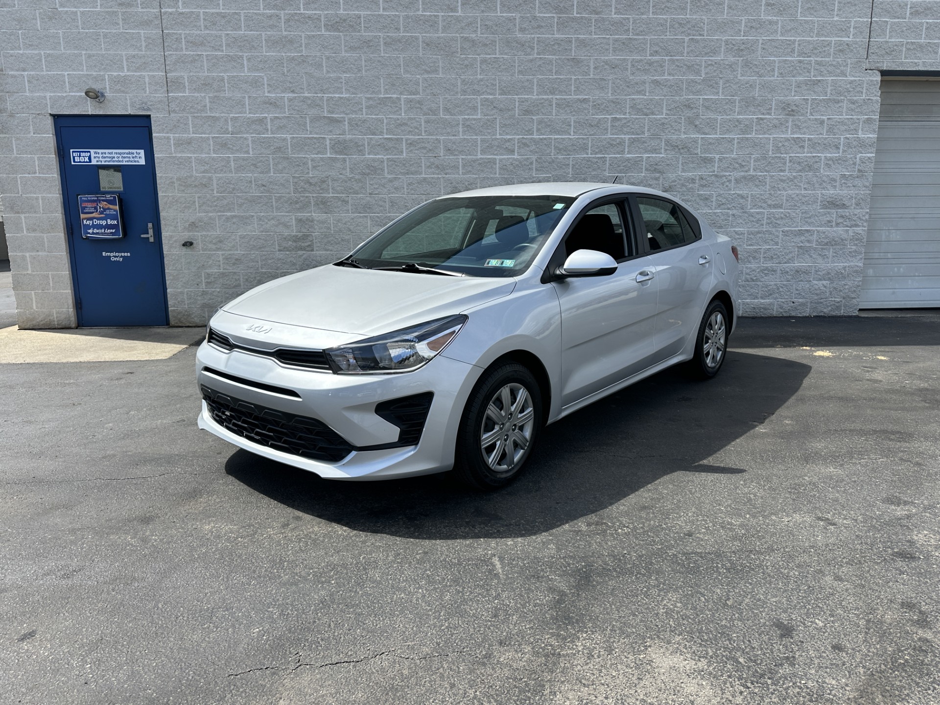 Used 2023 Kia Rio LX with VIN 3KPA24AD8PE594345 for sale in Connellsville, PA