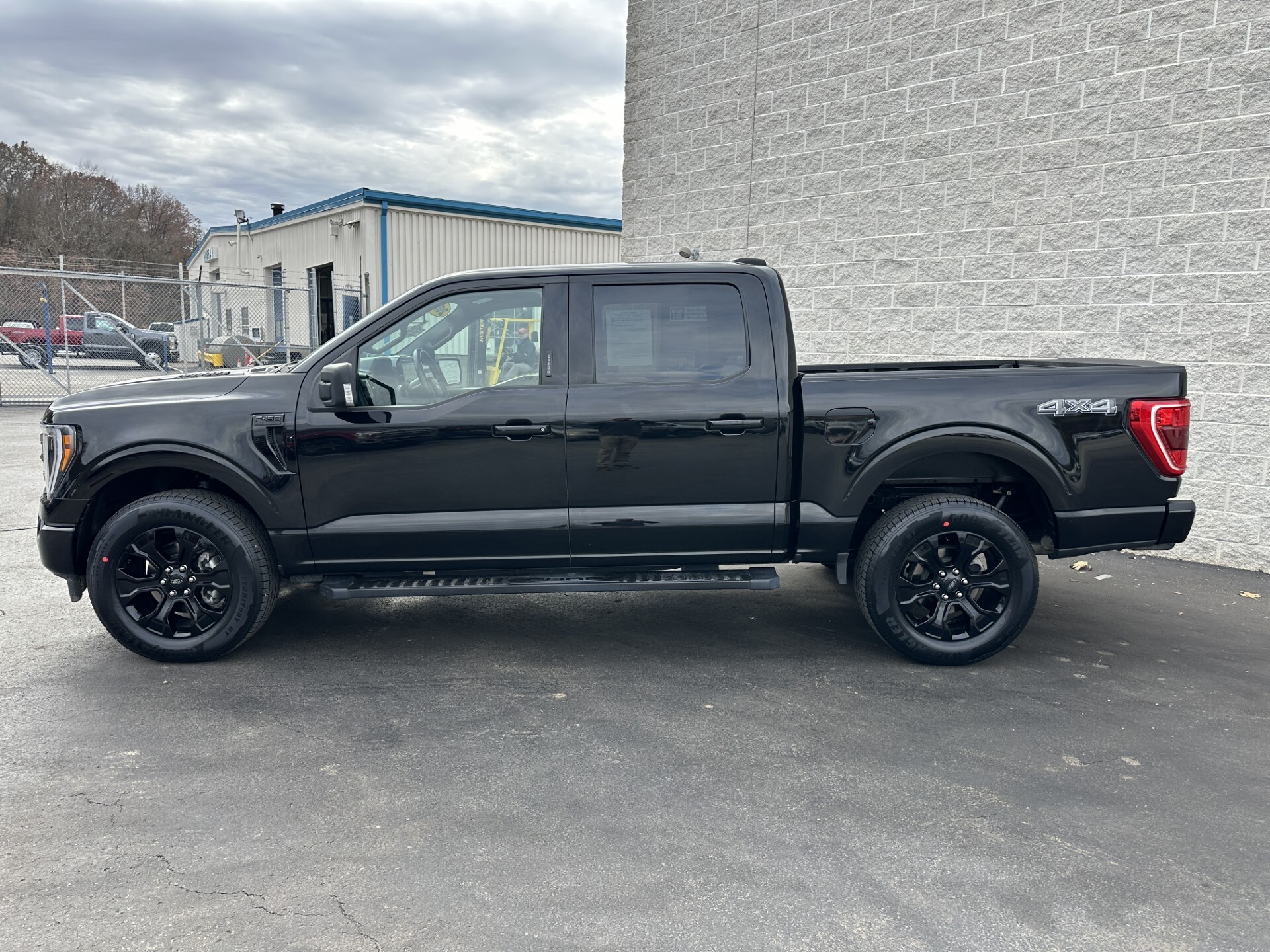 2022 Ford F-150 XLT photo 4