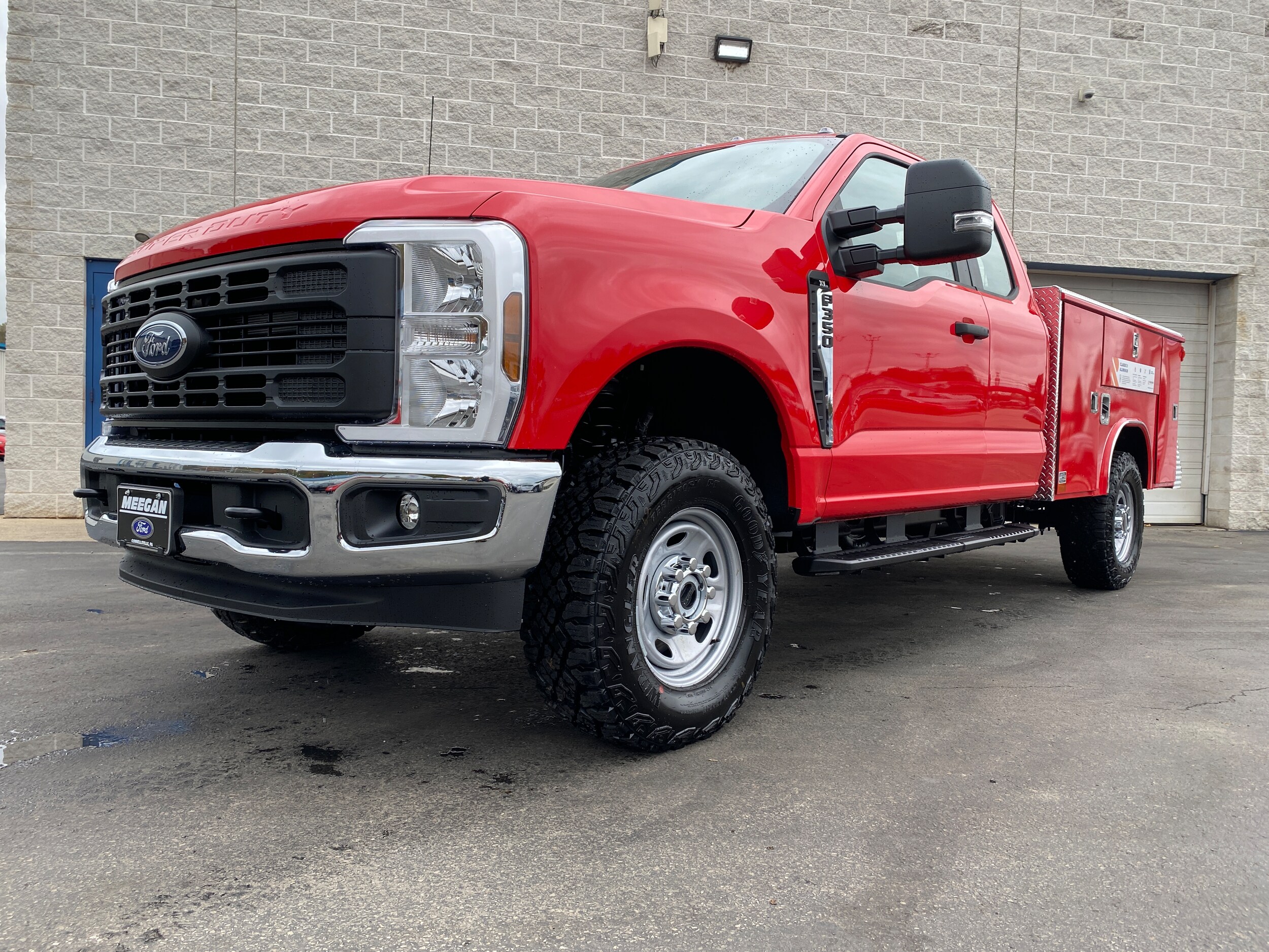 2026 Ford F-350 XL photo 3