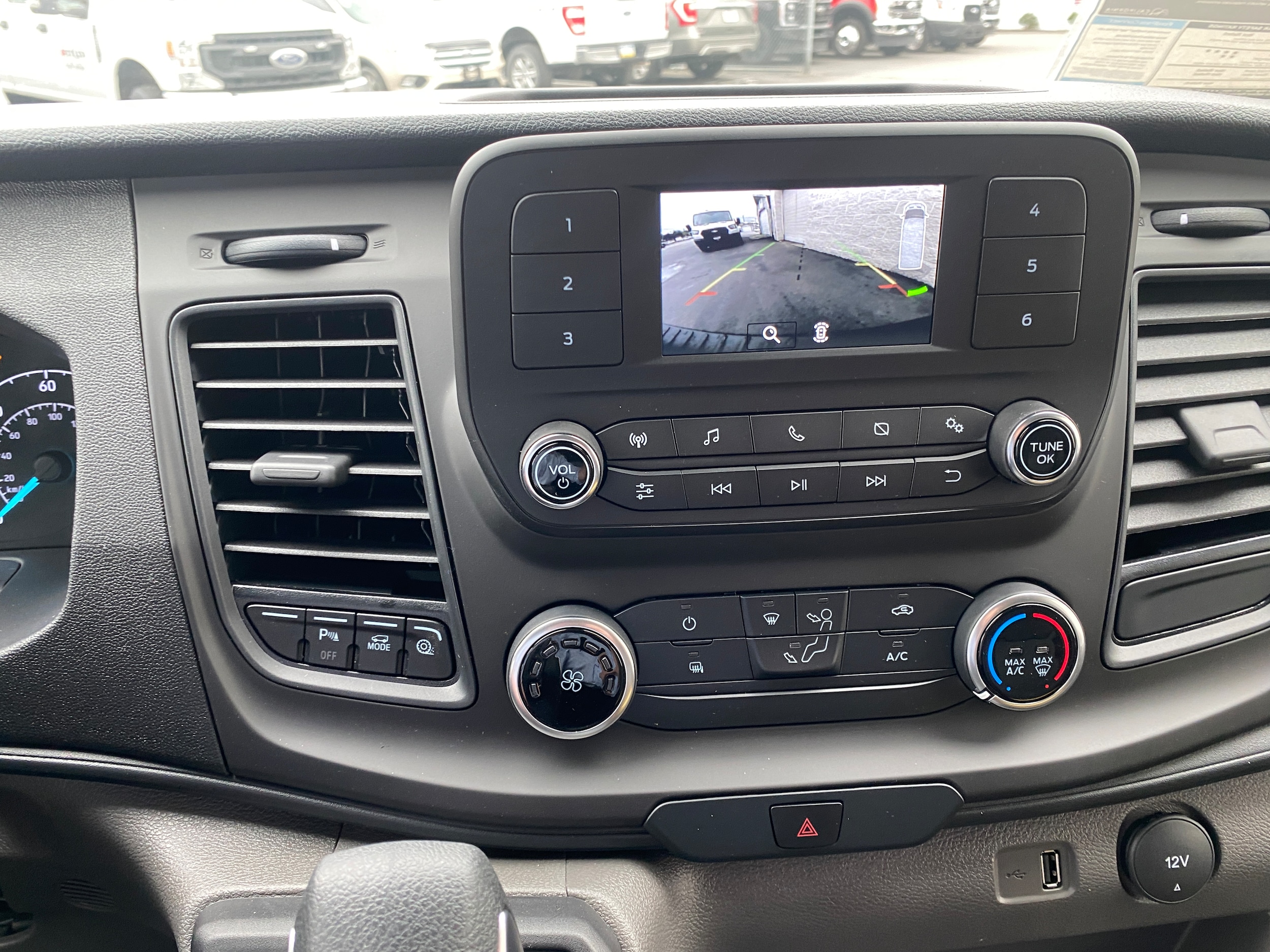 2025 Ford Transit Van Base - Photo 37