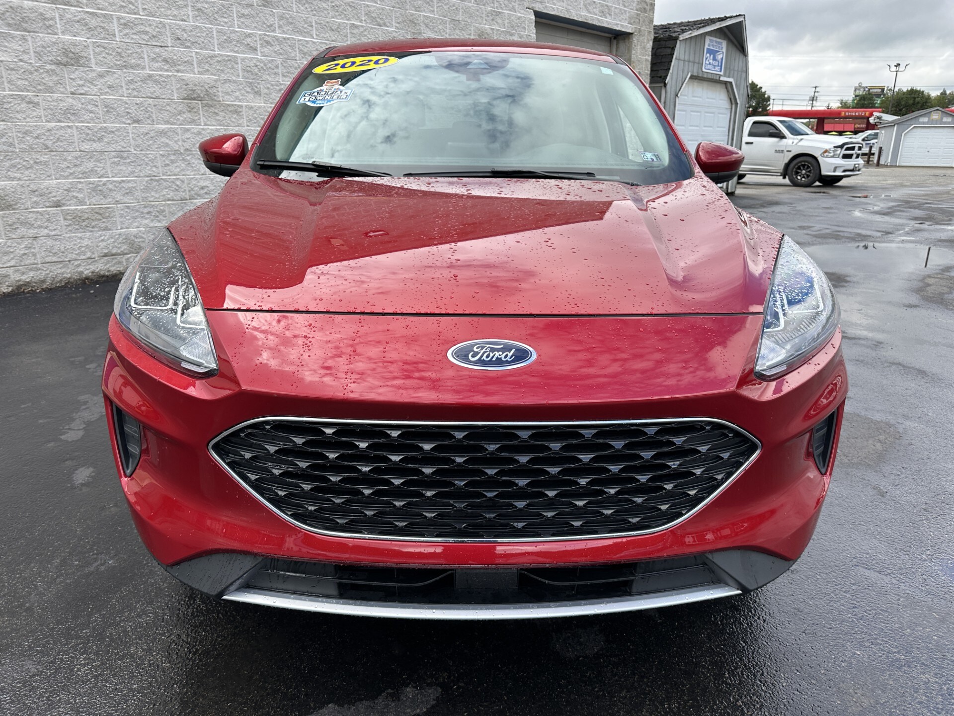 2020 Ford Escape SE photo 3