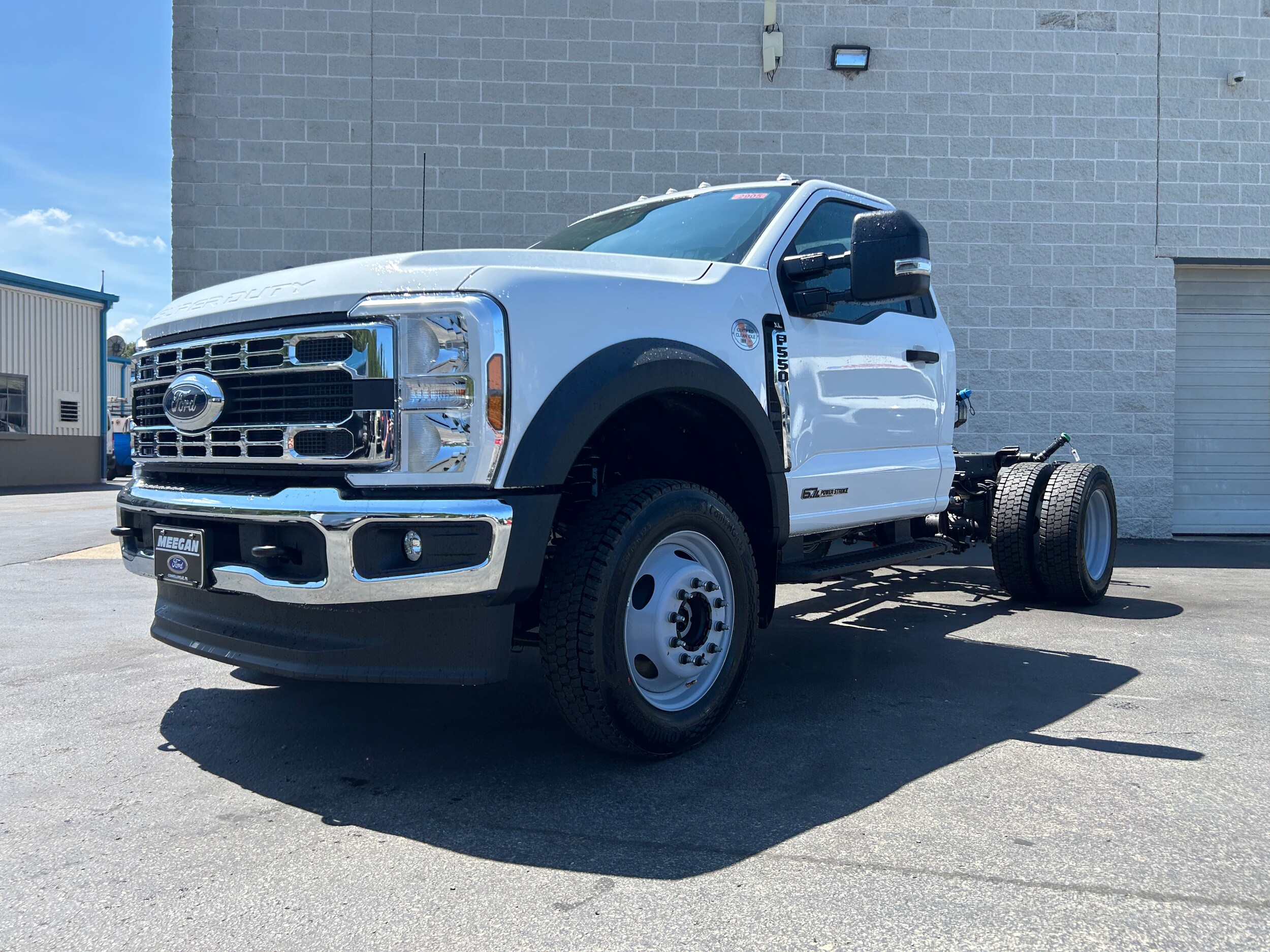 2025 Ford F-550 XL photo 3