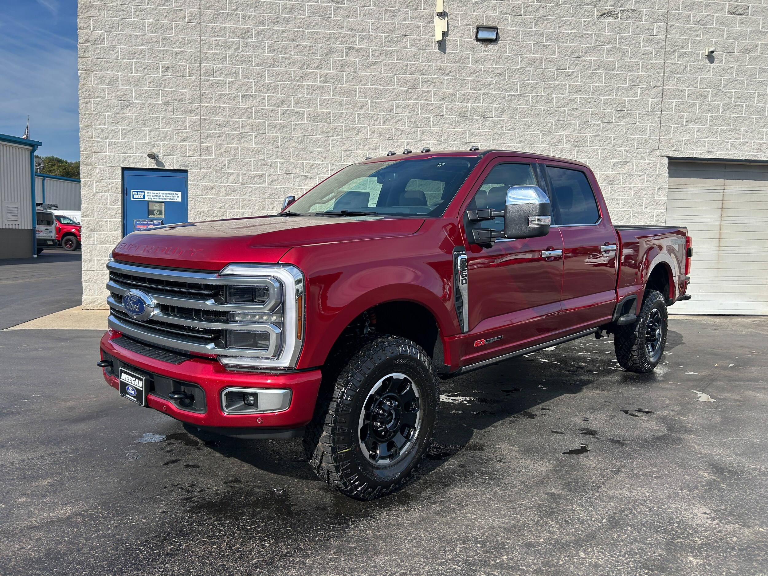 2026 Ford F-250 Platinum photo 2