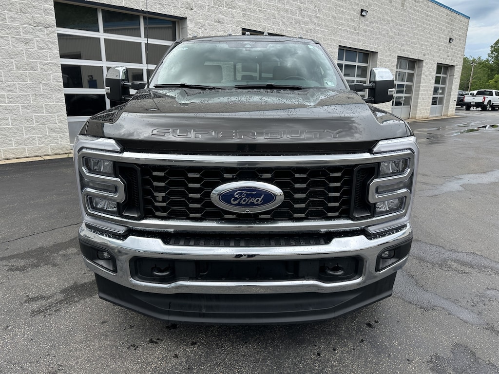 Certified 2025 Ford F-350 Lariat Truck Crew Cab