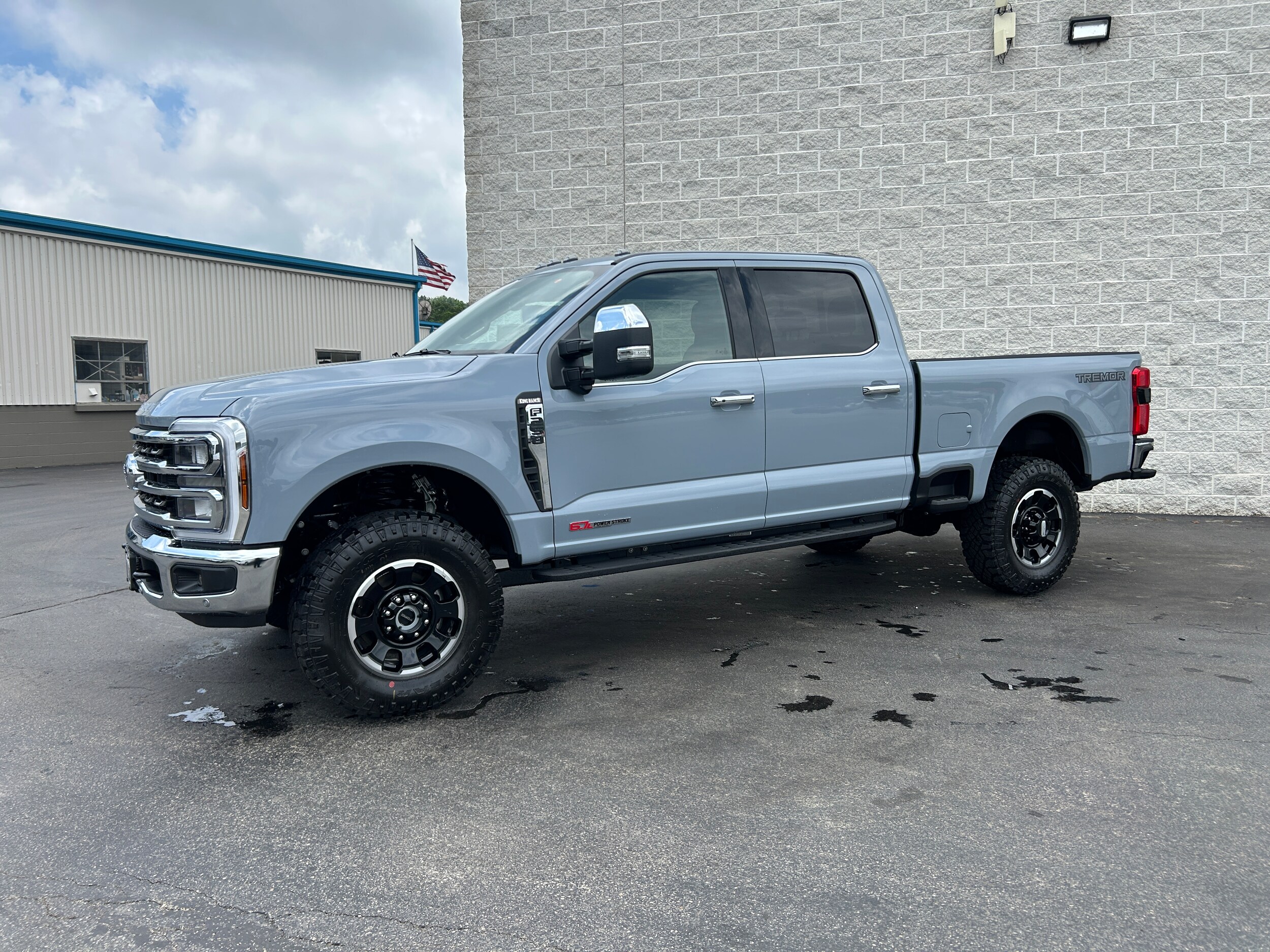 2025 Ford F-250 King Ranch photo 4