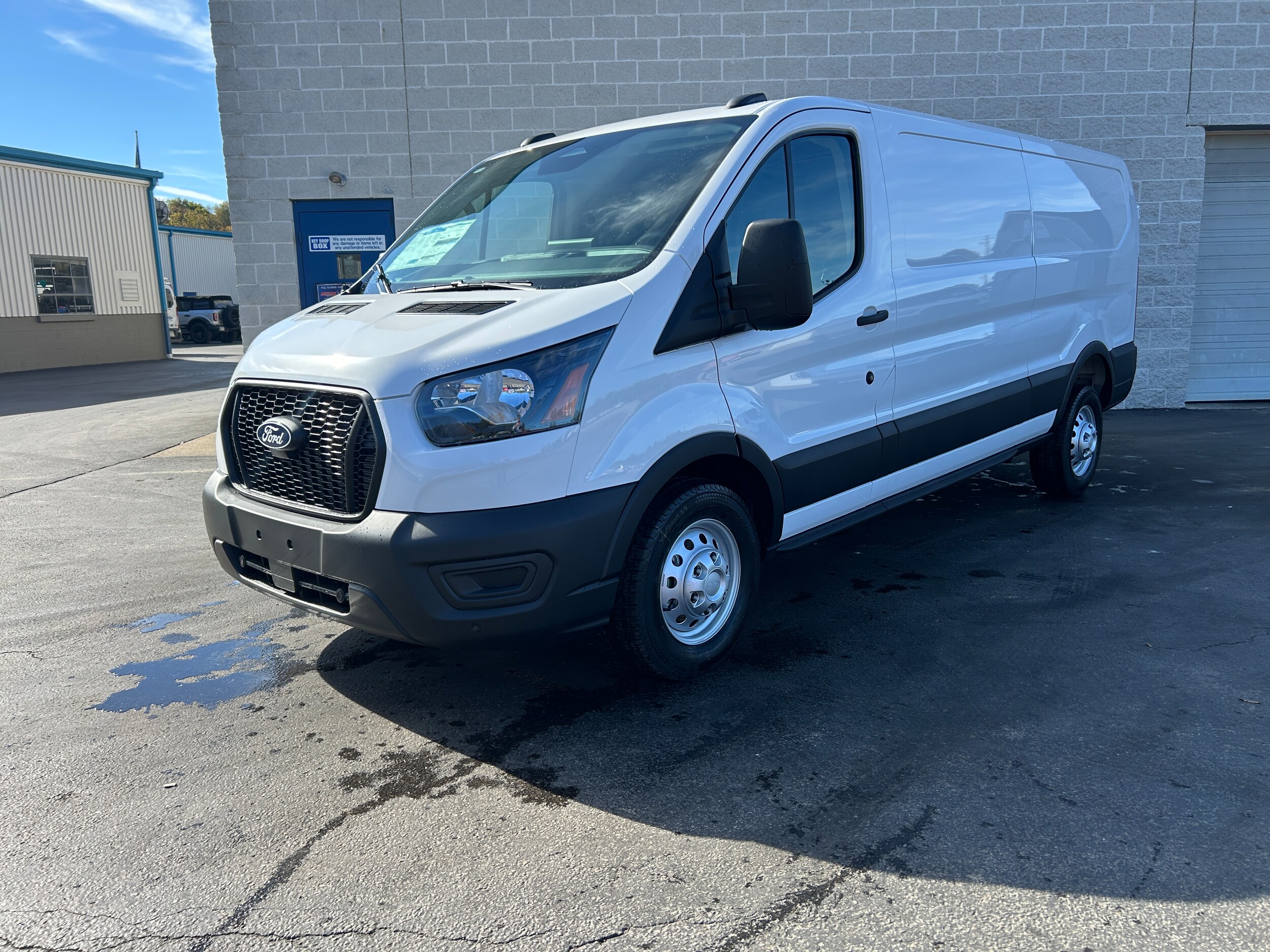 2026 Ford Transit Cargo Van photo 2