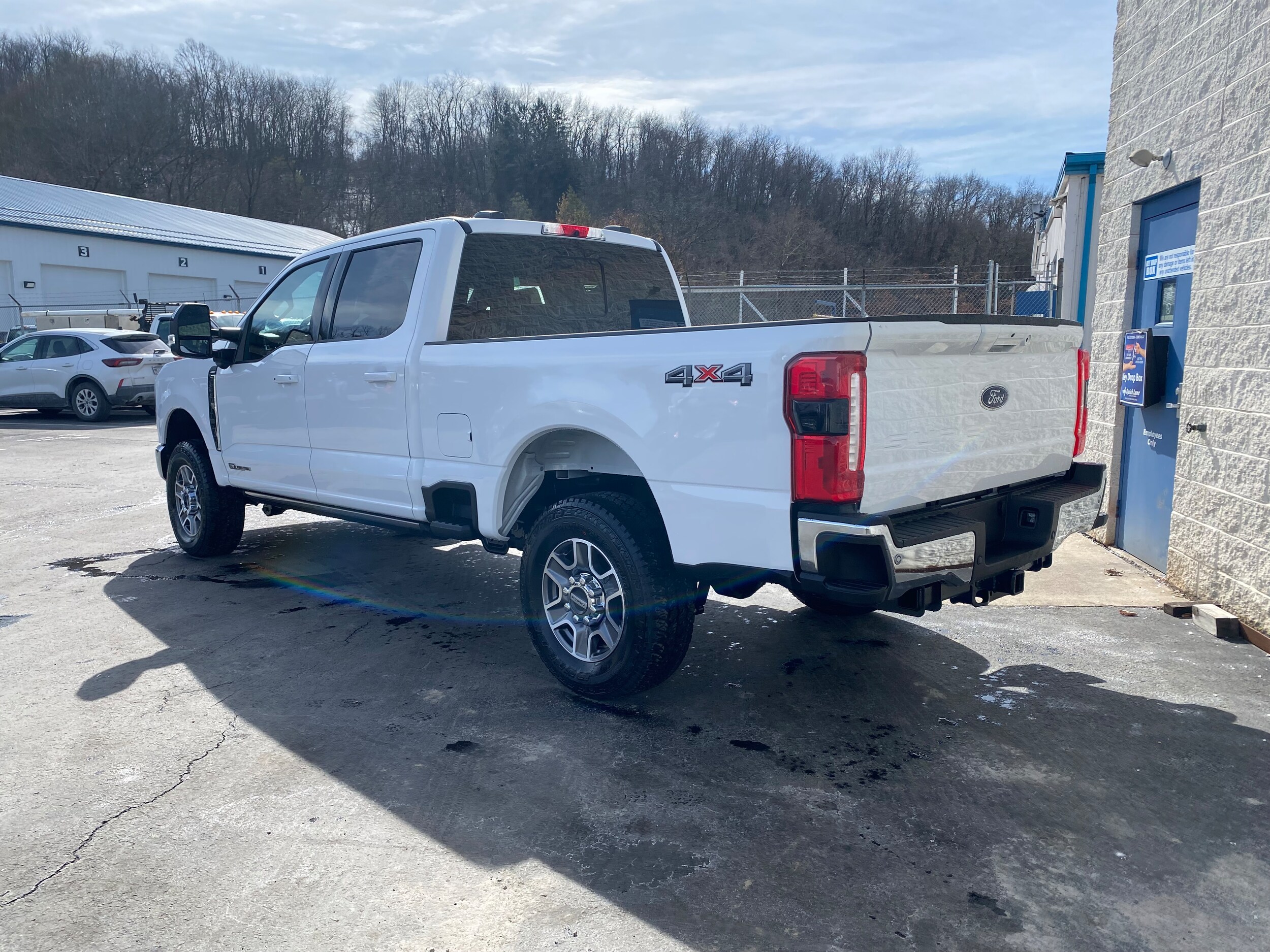 2025 Ford F-250 Lariat photo 4