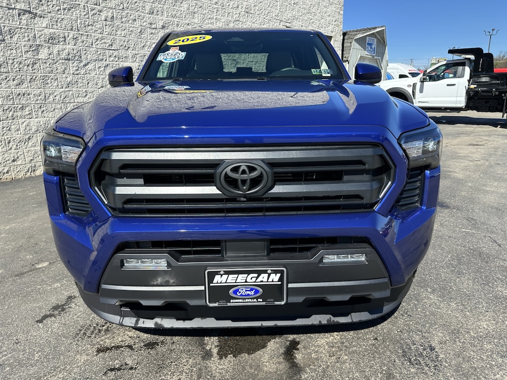Used 2025 Toyota Tacoma SR5 Truck Double Cab
